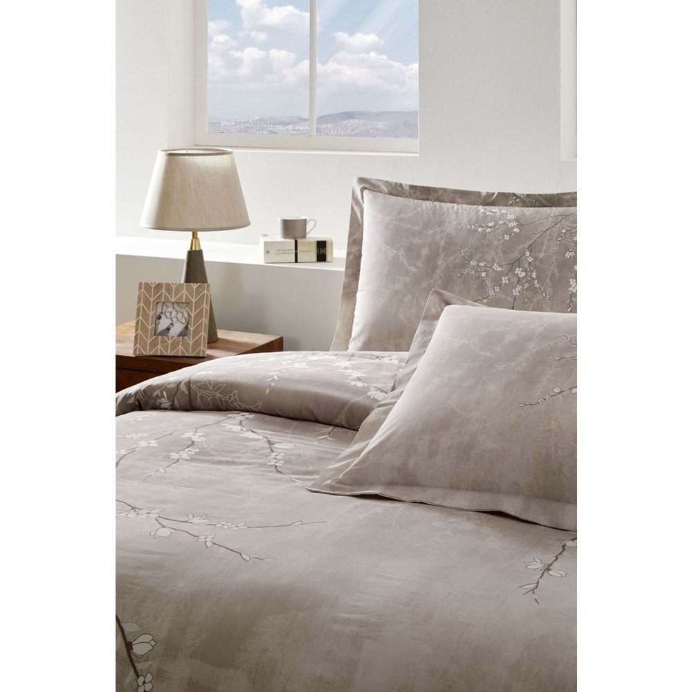 Özdilek Ranforce -White Sakura Bej- Lastikli Çarşaflı Çift Kişilik Nevresim Takımı