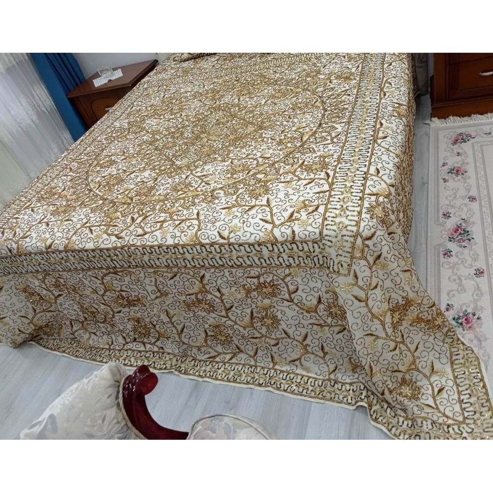Pullu Boncuklu Ağır İşlemeli Otantik Çift Kişilik Yatak Örtüsü (240x270)-Gold