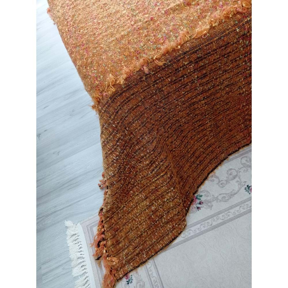Tavşan Tüyü Peluş El Dokuma Yumuşak Dokulu Çift Kişilik Yatak Örtüsü (280x260)kremit