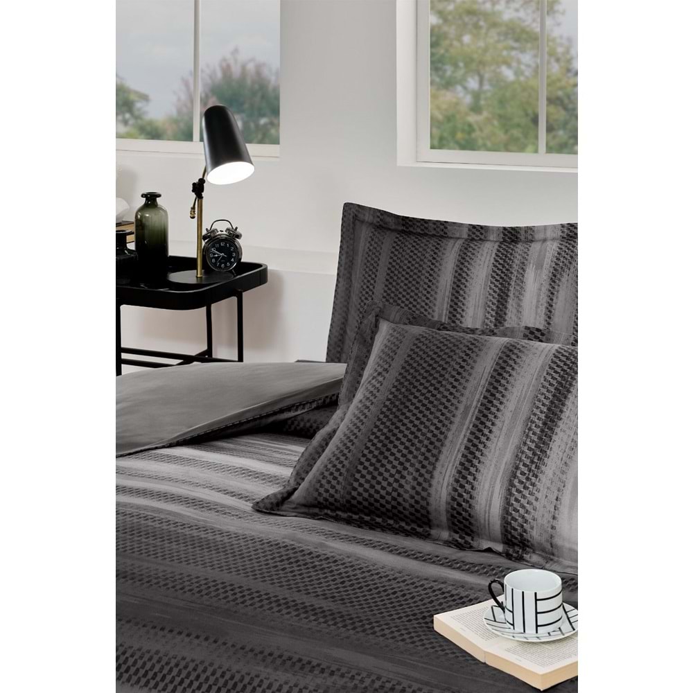 Özdilek Ranforce -Notte Antrasit- Lastikli Çarşaflı Battal Boy Çift Kişilik Nevresim Takımı