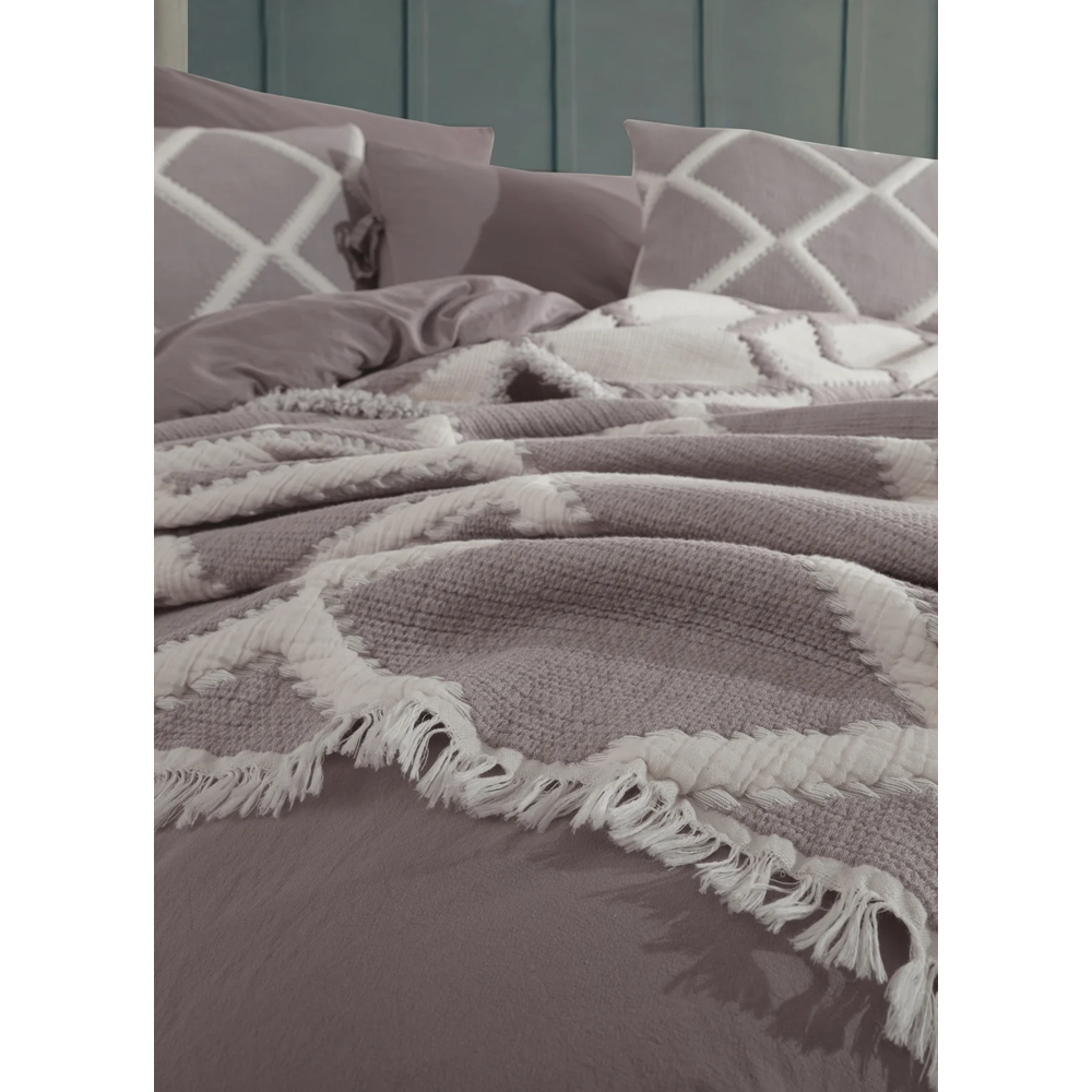 Dantela Garcia Çift Kişilik Yatak örtüsü+ Nevresim seti- bej