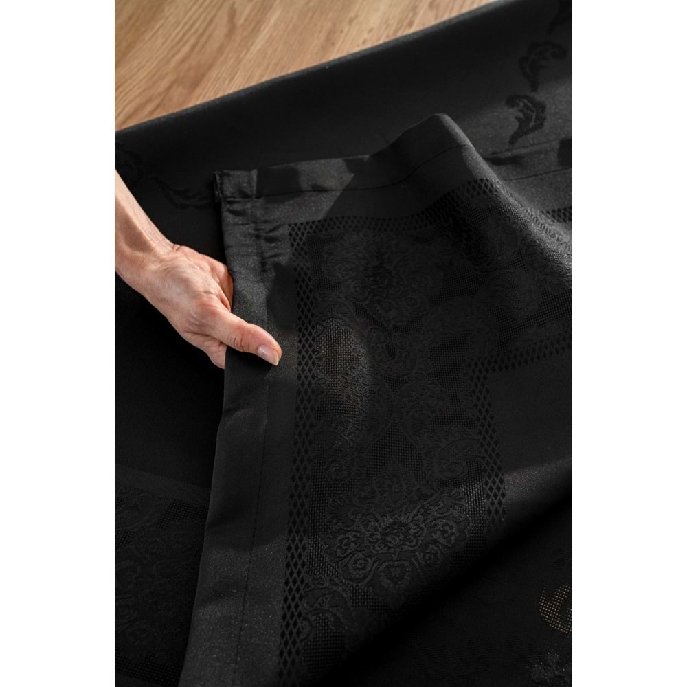 Jumbo Jakar Siyah Sıvı Geçirmez Kumaş Pano Masa Örtüsü