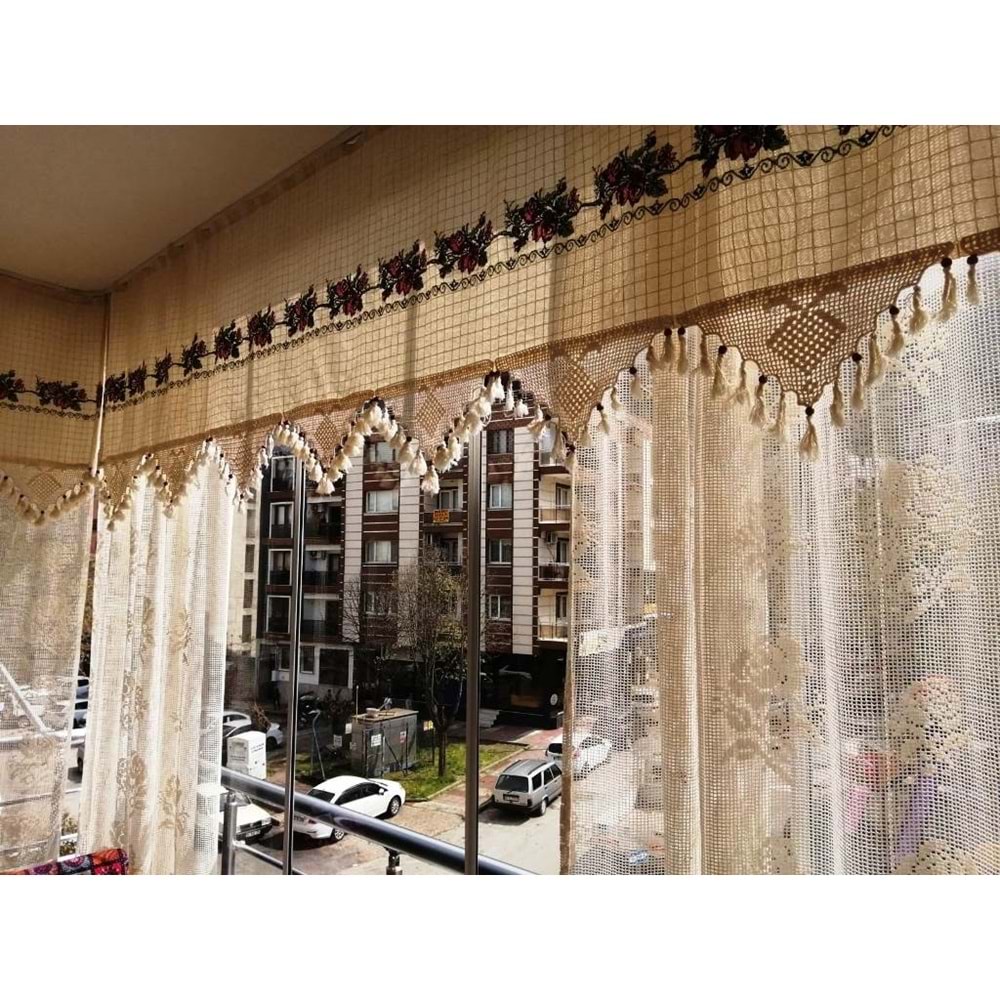 Mandaş Buldan Kanaviçe İşlemeli Dış Balkon perdesi 250x60 cm kırmızı